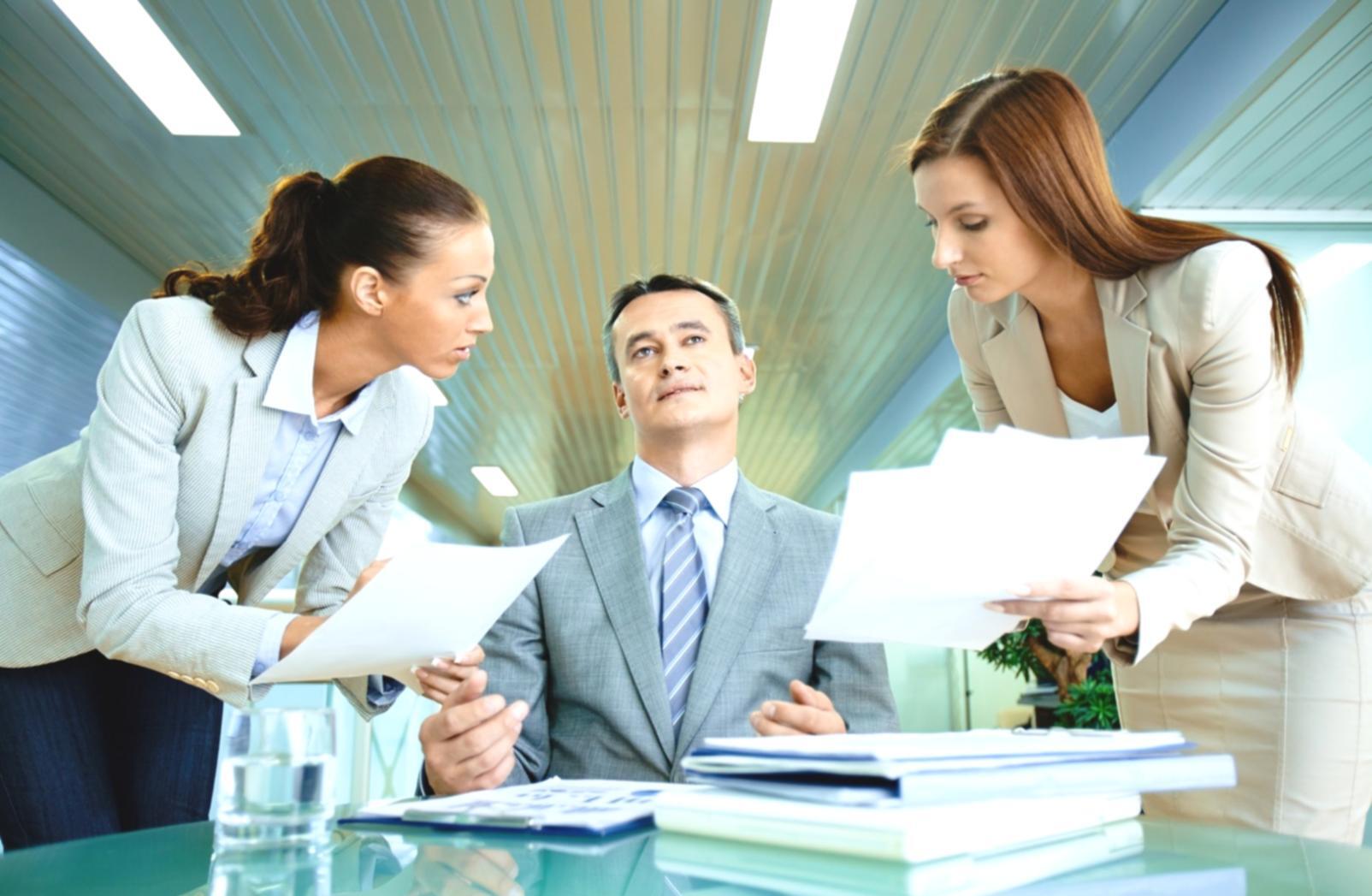 Interfaz de CRM mostrando automatización de procesos comerciales